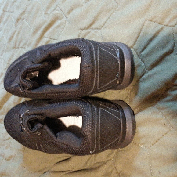 Danskin women's shoes size 6.5 - Picture 2 of 4